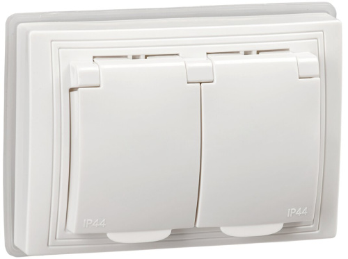 Розетка двухместная РСбш12-3-КБ-44 с з/к, с з/шт и крышкой 16А КВАРТА IP44 бел