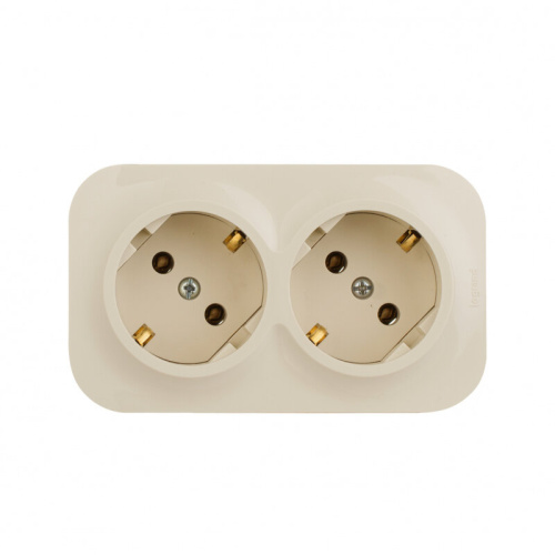 Розеточный блок 2x2К+З без шторок 16 A 250В Quteo IP20 Слоновая кость