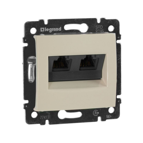 Розетка комп (RJ45) 2-ая Крем Valena