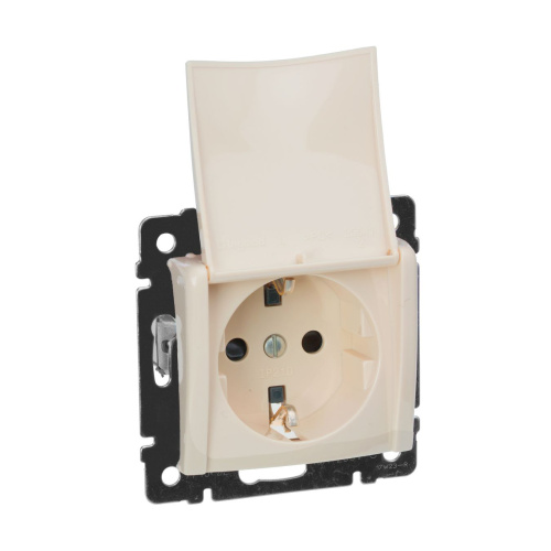Розетка с з/к с крышкой Крем Valena