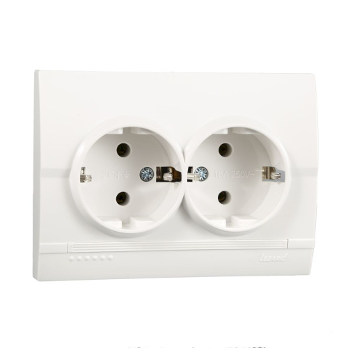 Розетка двойная с/з керамика белый DERIY 