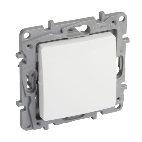 Переключатель 1-клавишный промежуточный Белый Legrand Etika 